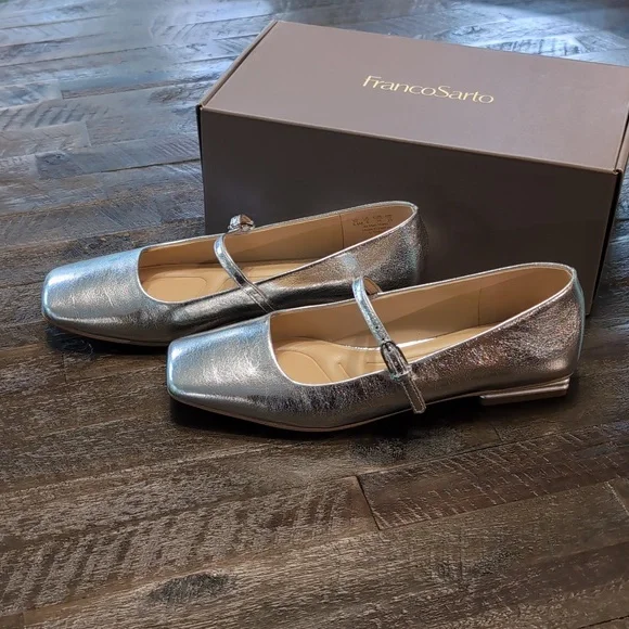NWT - Franco Sarto Tinsley Metallic Silver Ballet Flats - Picture 4 of 11
